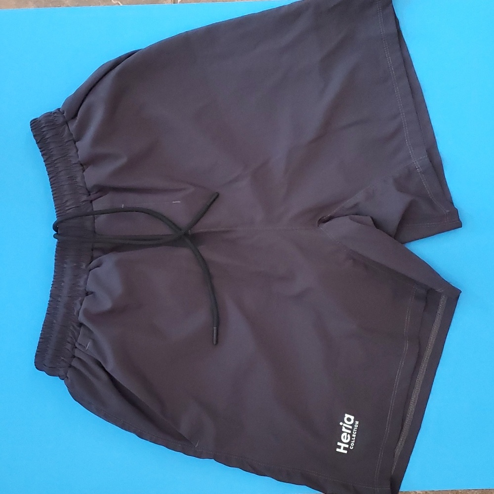 Heria Shorts - Charcoal